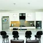 Villa-sleeps 9-parking-pool-bbq-hot Tub-pets Villa Dalyan