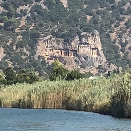 Villa-sleeps 9-parking-pool-bbq-hot Tub-pets * Dalyan