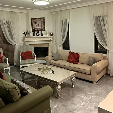 Villa-sleeps 9-parking-pool-bbq-hot Tub-pets 别墅