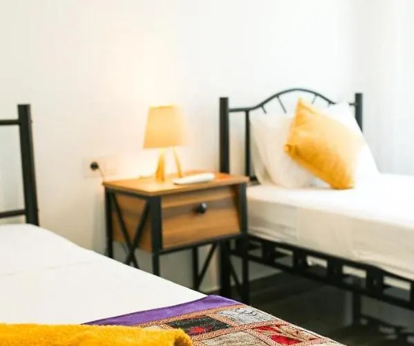 Villa-sleeps 9-parking-pool-bbq-hot Tub-pets Dalyan